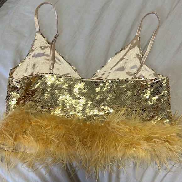 12th Tribe Darling Gold SequinTop - Picture 3 of 3